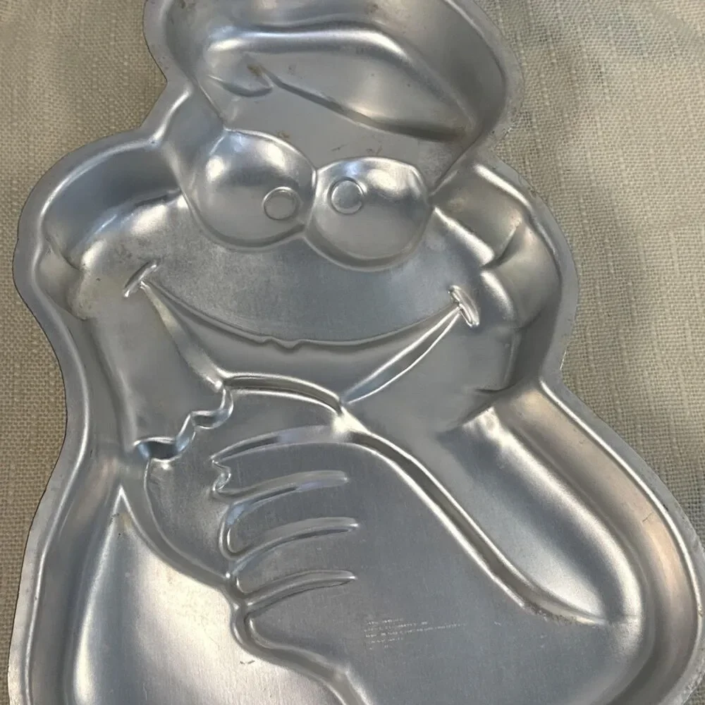 Wilton #502-7415 Cookie Monster Cake Pan Mold Muppets 1977 Aluminum